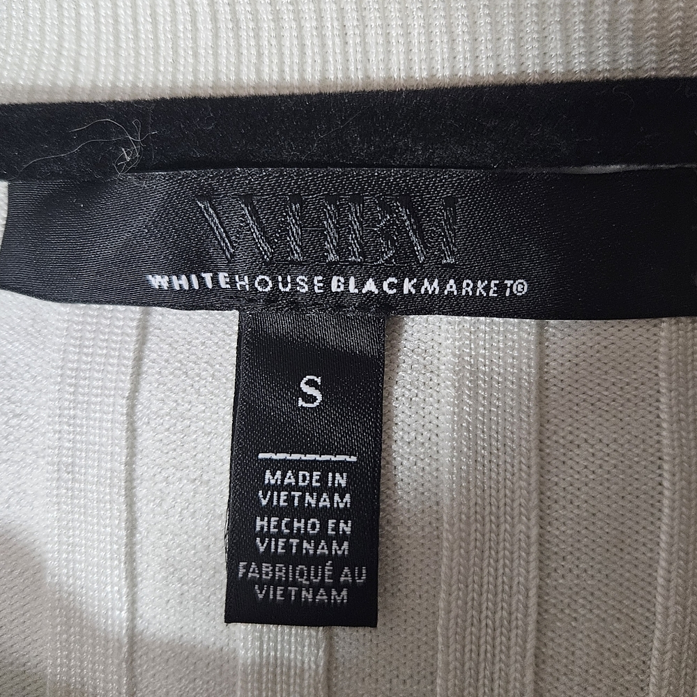 White House Black Market Ribbed Turtleneck Size S - Picture 3 of 13